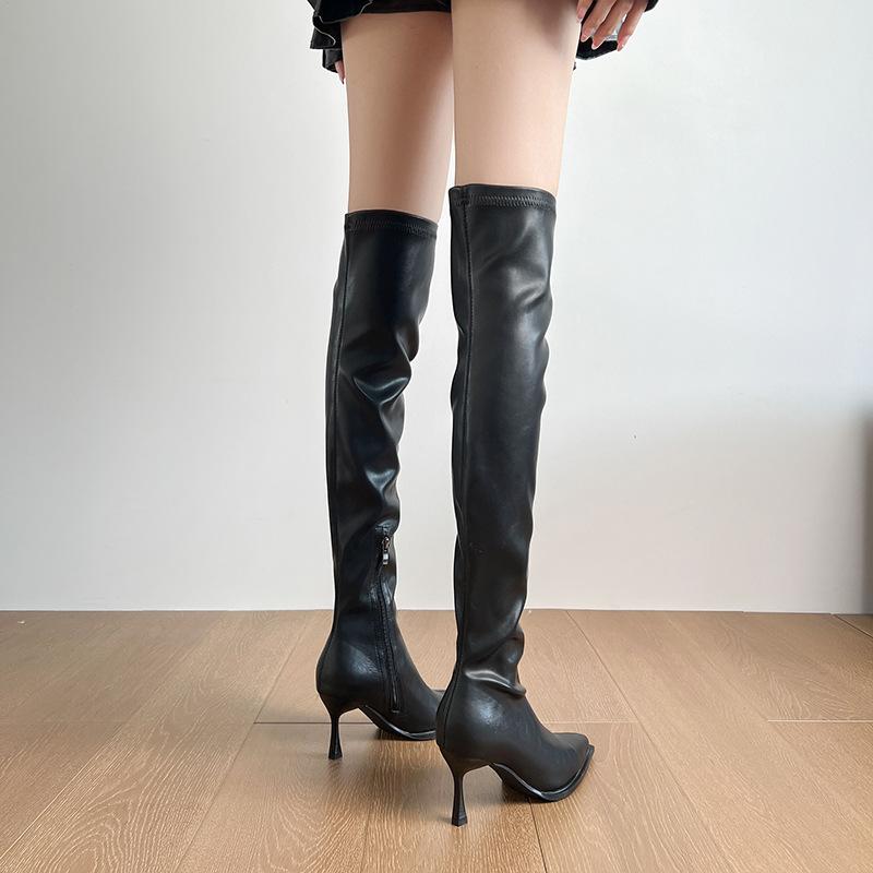 Black Zipper Knee High Leather Boots